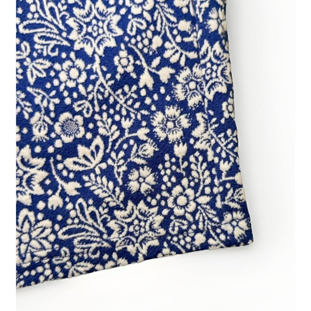 41 Hawthorn Blue White Floral Stretch Knit Pull on Pencil Skirt Small - Picture 3 of 5